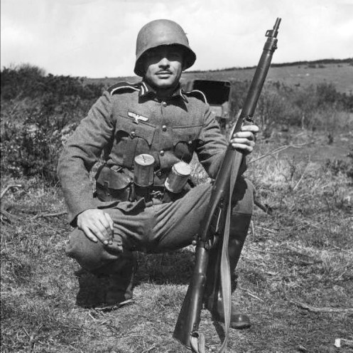 The demonstration team used Patt '14 equipment.