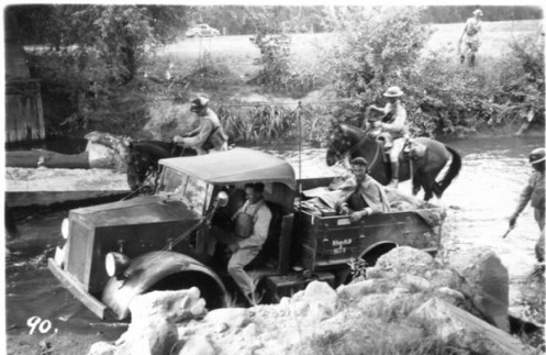 In accordance with regulations, the doors have been removed while operating the truck with the canvas top. The vehicle marking shows that it belongs to ‘A’ Squadron of the Royal Canadian Dragoons and is being used as a wireless (signals) vehicle. Courtesy Royal Canadian Dragoons Museum and Archives