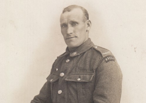 Note position of the title and the lack of a formation patch which dates this photo to pre-1916. Author's collection. Copyright Bill Alexander