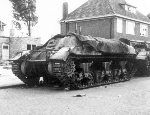 An example of a ‘Ram’ Kangaroo armoured personnel carrier, with ‘Vertical Volute Spring’ suspension, which has the return roller mounted on a trailing arm behind the bogie assembly. Authors’ collection
