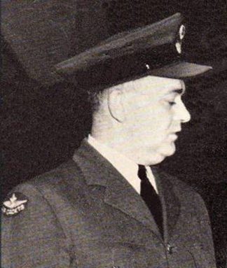 F/O E.A. Anderson, CO of 211 Ottawa Kiwanis Sqn wearing the 1947 Distinguishing badges at his squadrons’ Annual Inspection.  The picture is from the cover of the Canadian Air Cadet September 1947 issue.