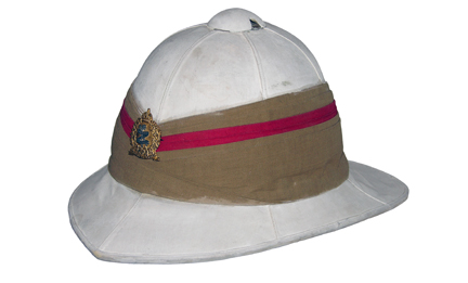 In 1911 the Wolesley pattern helmet replaced the Uiversal pattern. The Corps of Guides were allowed to continue using the distinctive pugaree. JVT Collection