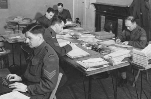 Accounts Department CMHQ January 1942. Canadian Military Photo.